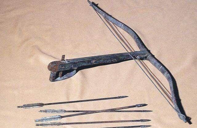 乡亲时,往往会下不了手,后方的蒙古士兵往往能在一鼓之内破城